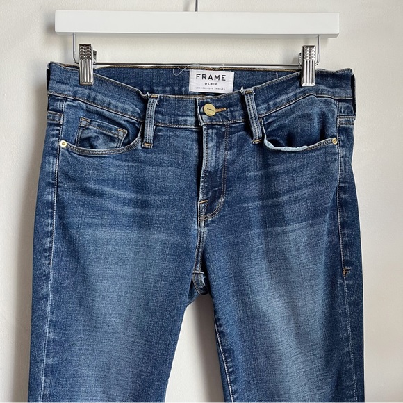 Frame Le Skinny de Jeanne in Alla Wash - Picture 2 of 10